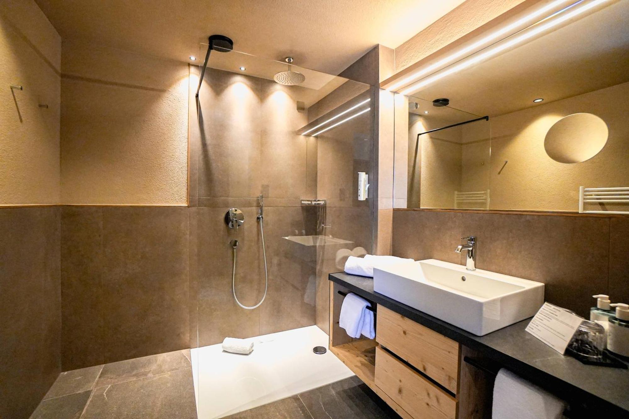 סלבה די ואל גרדנה Hotel Pozzamanigoni מראה חיצוני תמונה